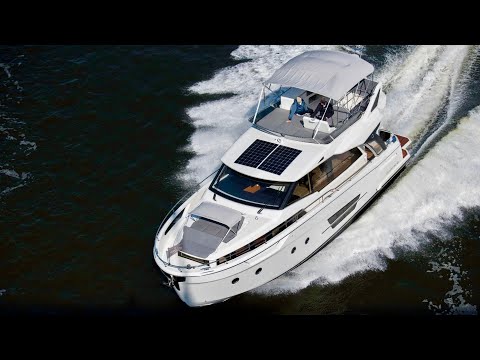 £900,000 Yacht Tour : Greenline 45 Fly