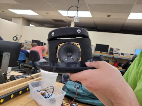 A Talking Top Hat #WearableWednesday