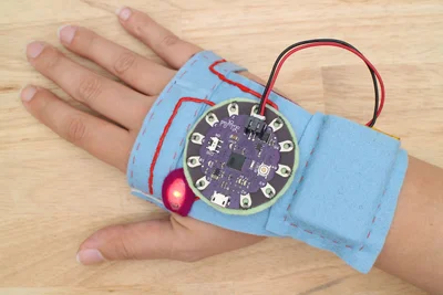 Collect High Fives! #WearableWednesday