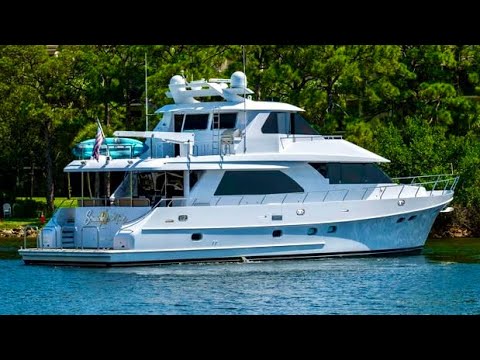 $2 Million Yacht Tour : 2005 Ocean Alexander 78 Pilothouse