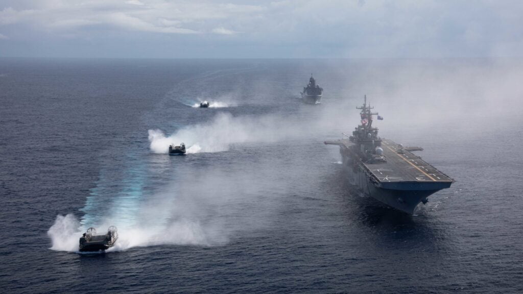 Navy, Marine Corps weighing force generation model revamp for amphibs