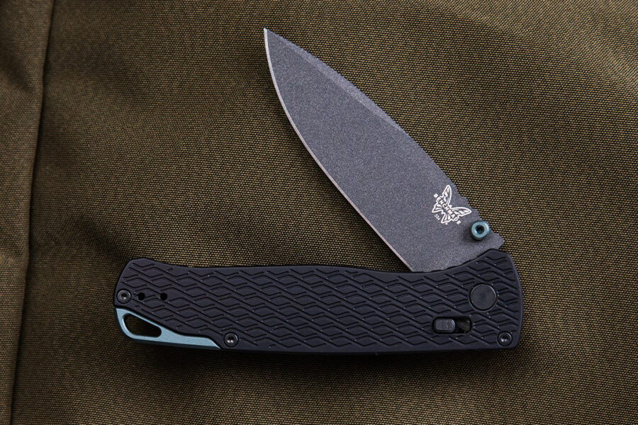 Benchmade’s Bugout Vapyr Brings MagnaCut to the Featherweight EDC Knife