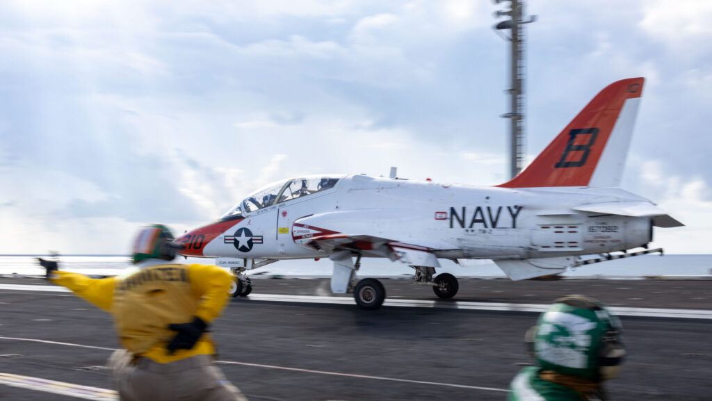 Navy lifts price ceiling for new trainer jet