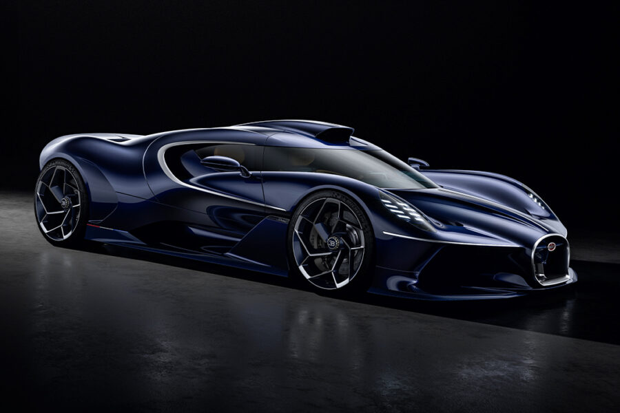 Bugatti Unleashes the One-Off Destrier, a 1,578-HP Warhorse in Sapphire