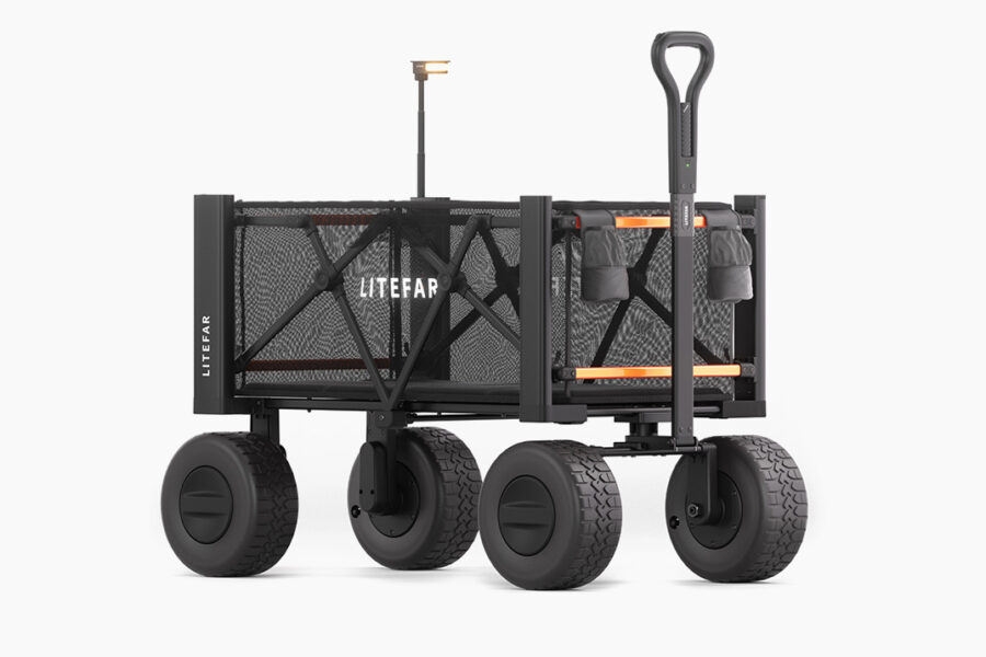 This Electric Off-Road Beach Wagon Folds Down Small Enough for Your Trunk