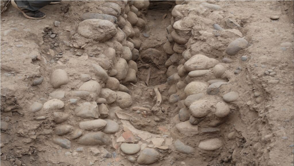 Human Remains Found at Peruvian Pyramid Site