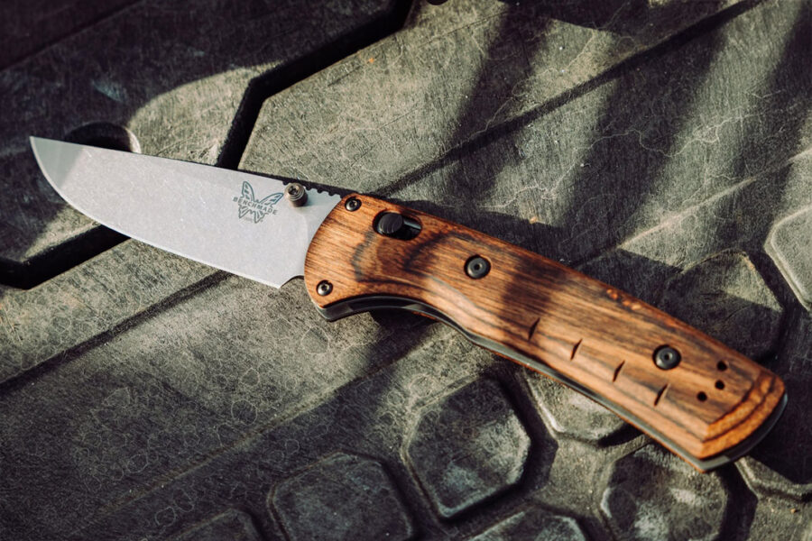 Benchmade Just Dropped a MagnaCut Hunting Folder with Scales That Pop Right Off