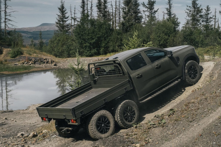 Ford Built a Hybrid 6×6 Ranger to Steal the British Army From Land Rover