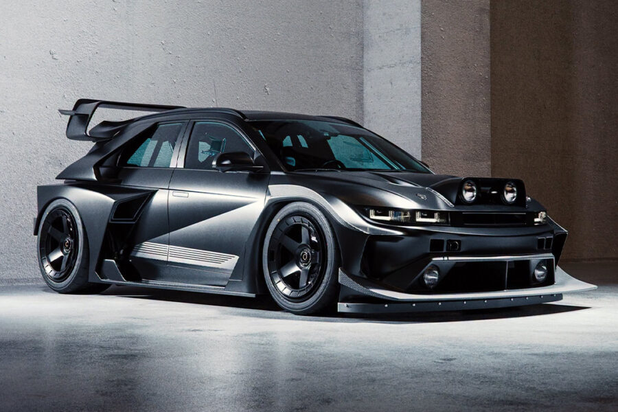 Hyundai Commissioned a Blacked-Out Widebody Ioniq 5 N That Revives the Spirit of Group B