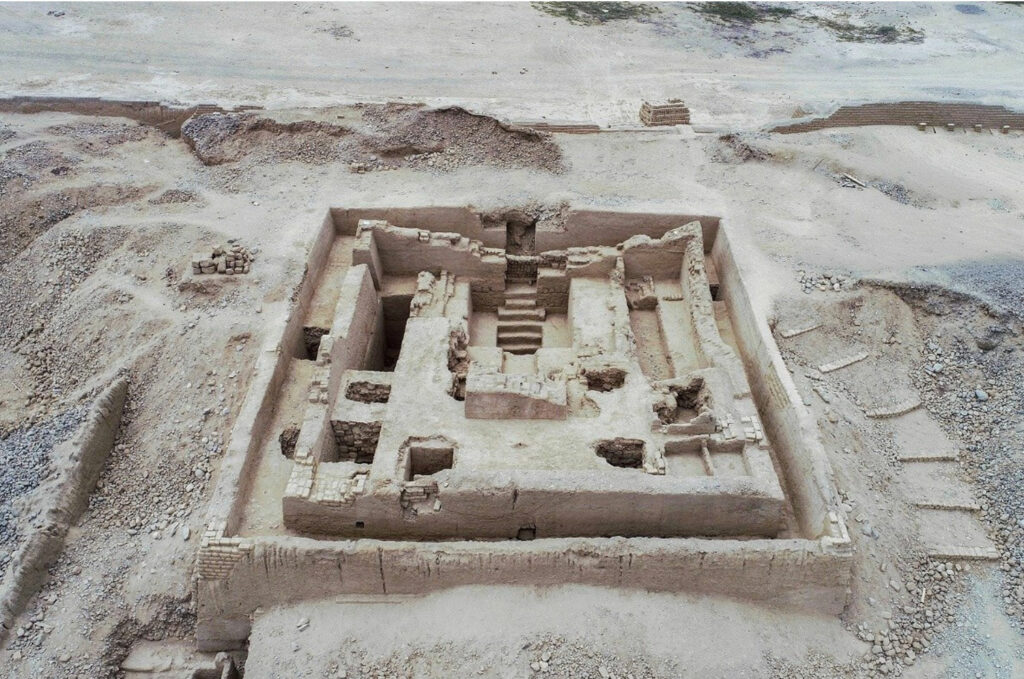 Burial Platform Excavated at Peru’s Chan Chan