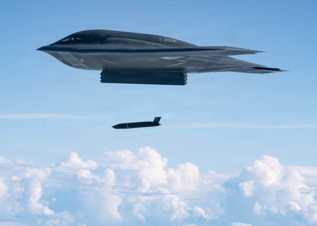 Pentagon renews stalled effort to integrate LRASM stealthy anti-ship missile with B-52 bombers