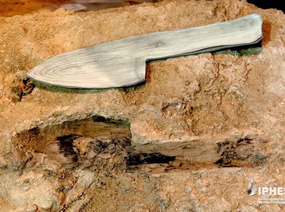 Impressions of Wooden Neanderthal Tools Found in Spain