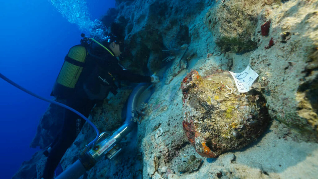 World’s Oldest Shipwreck Discovered in the Mediterranean