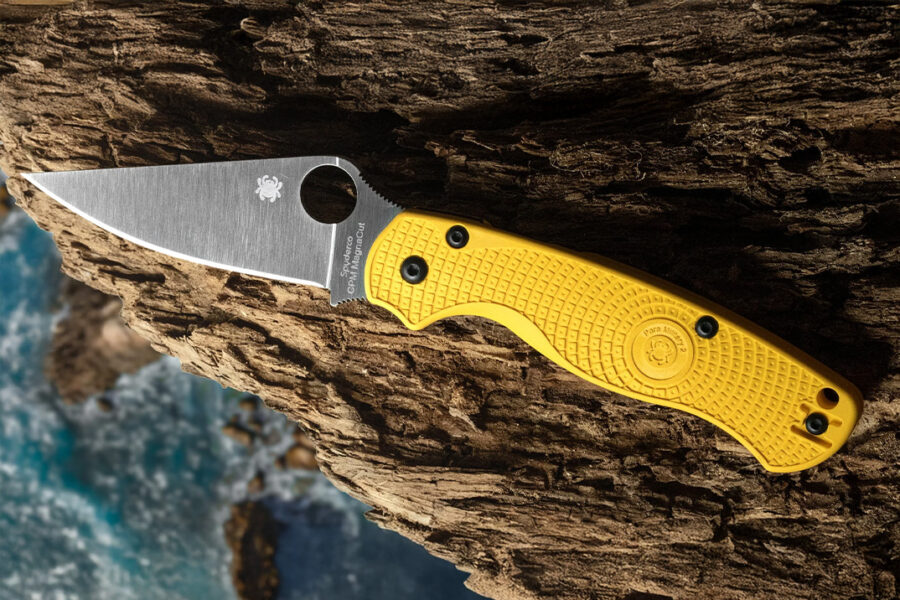 Spyderco Finally Gives the Para Military 2 Lightweight the Waterproof Salt Treatment